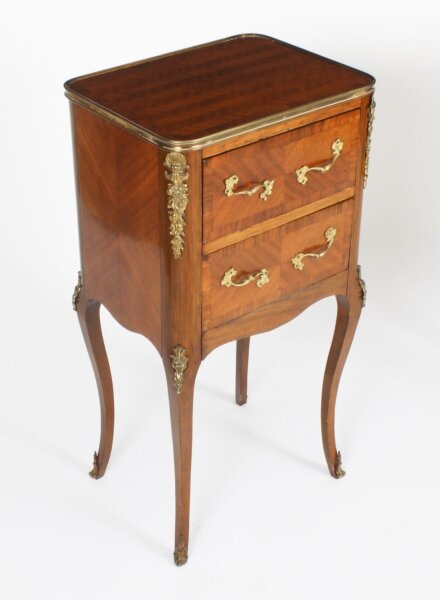 Antique Pair of French Bois de Violette Parquetry Bedside Tables - Image 5