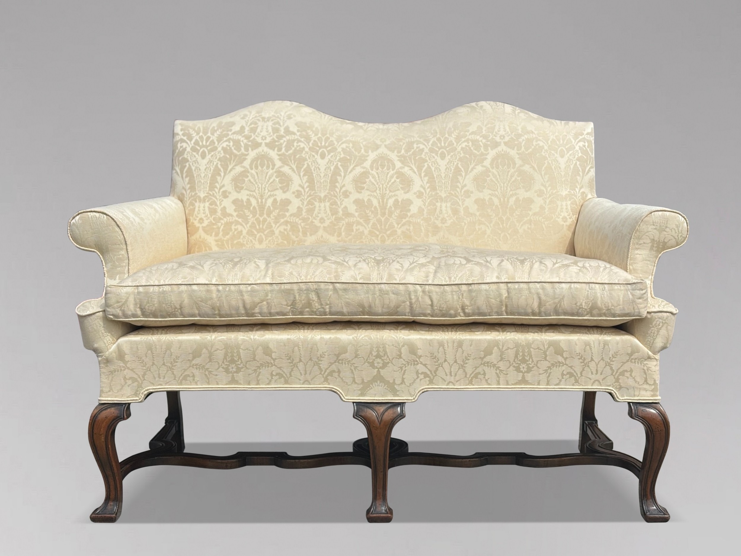 20th Century Edwardian Carved Walnut Queen Anne Style Settee - Image 5